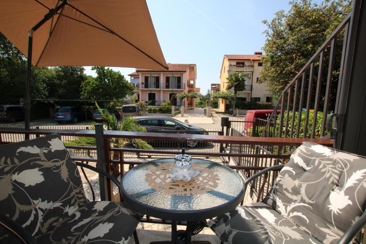 Blue Adria Suites Poreč Exterior foto